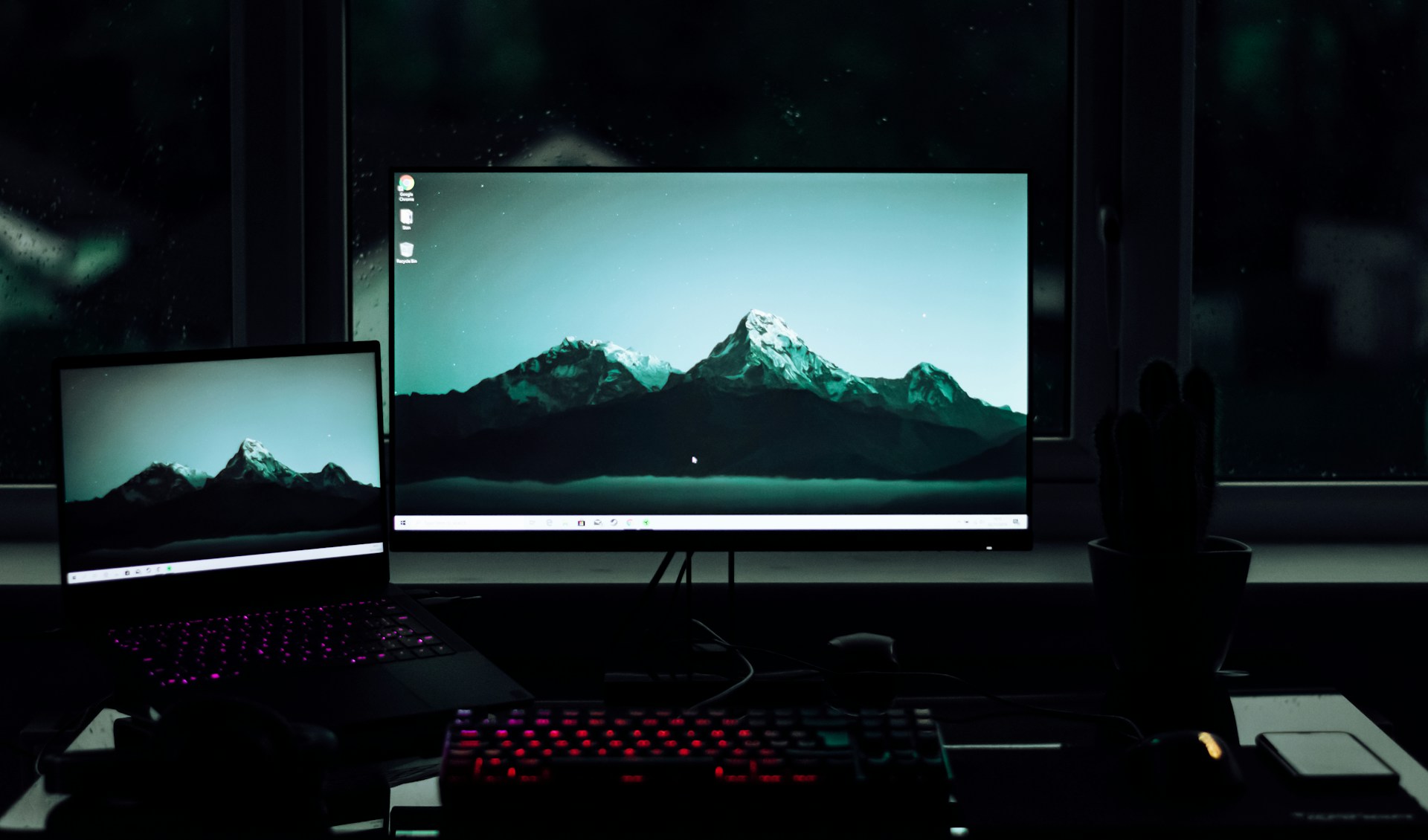 stojak na laptopa